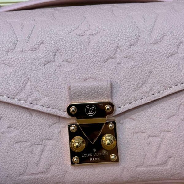 Louis Vuitton Pochette Métis East West Monogram Canvas