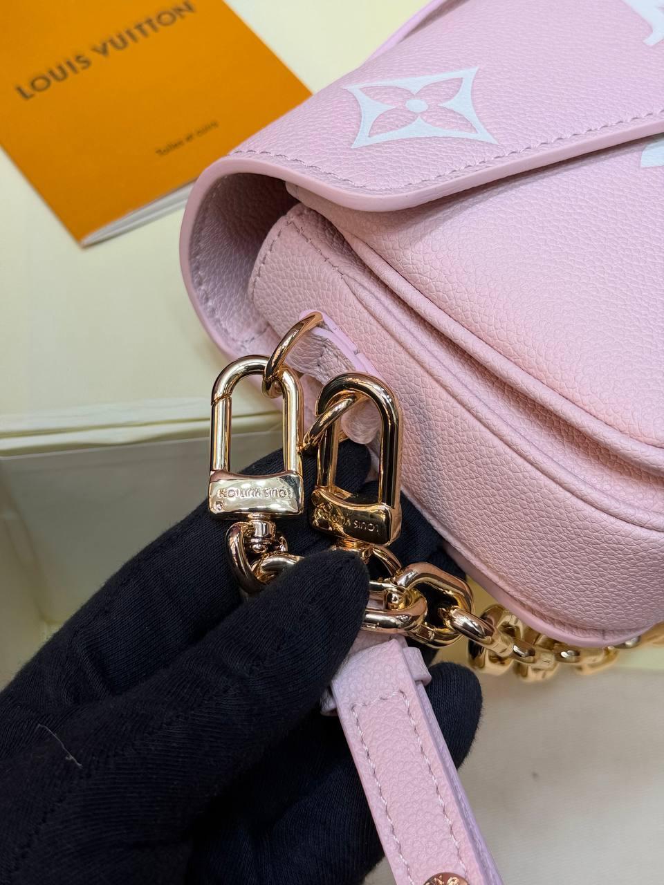 Louis Vuitton Pochette Métis East West Monogram Canvas v3 - Slika 3