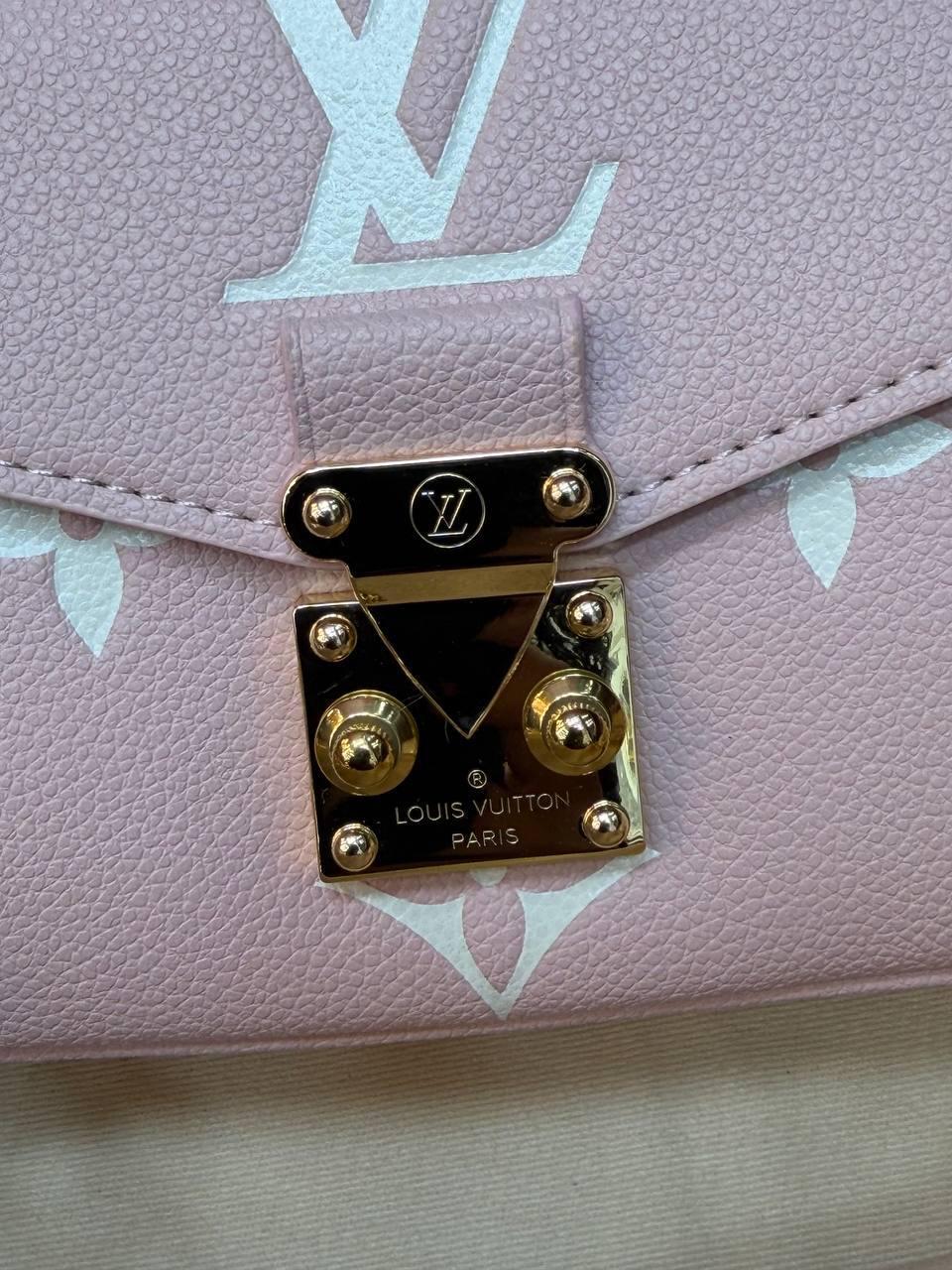 Louis Vuitton Pochette Métis East West Monogram Canvas v3 - Slika 7