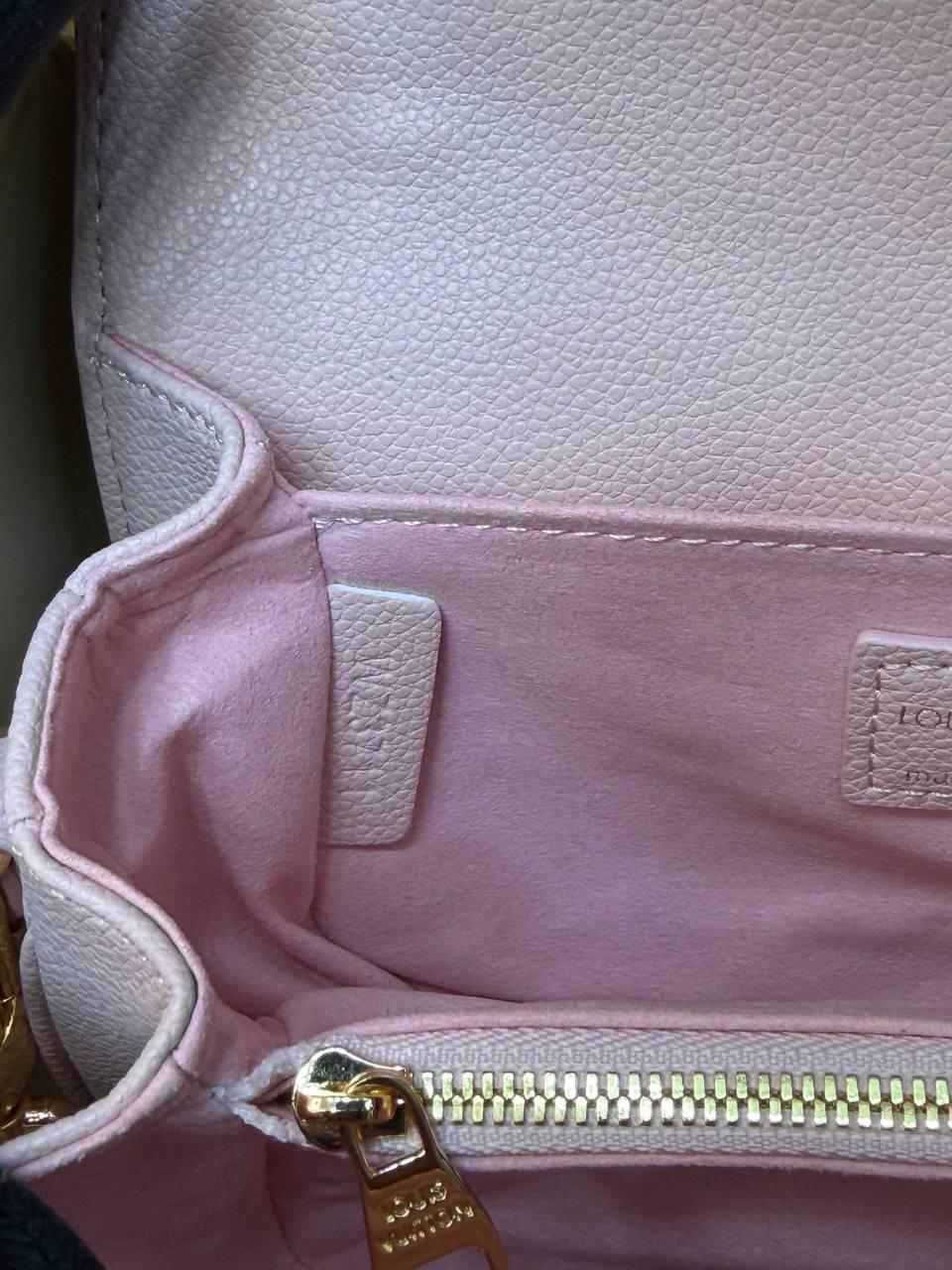 Louis Vuitton Pochette Métis East West Monogram Canvas v3 - Slika 11