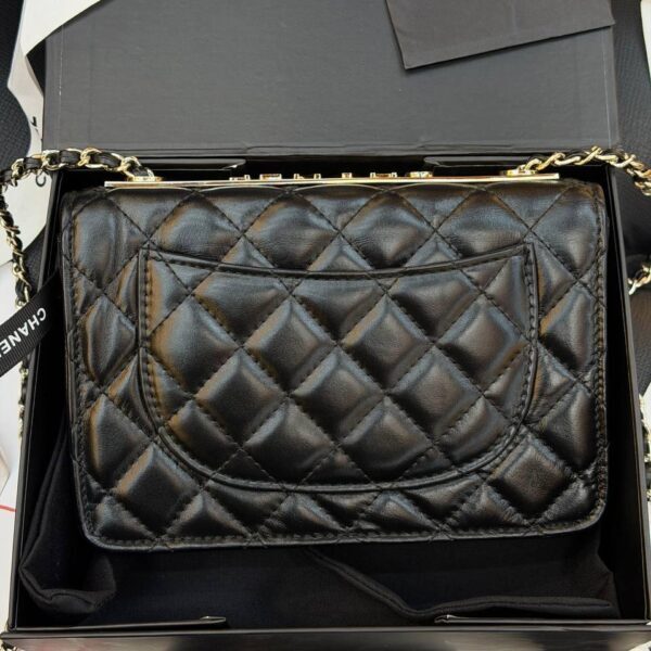 CHANEL Wallet On Chain "Black"