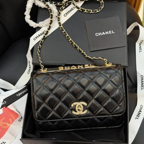 CHANEL Wallet On Chain "Black"