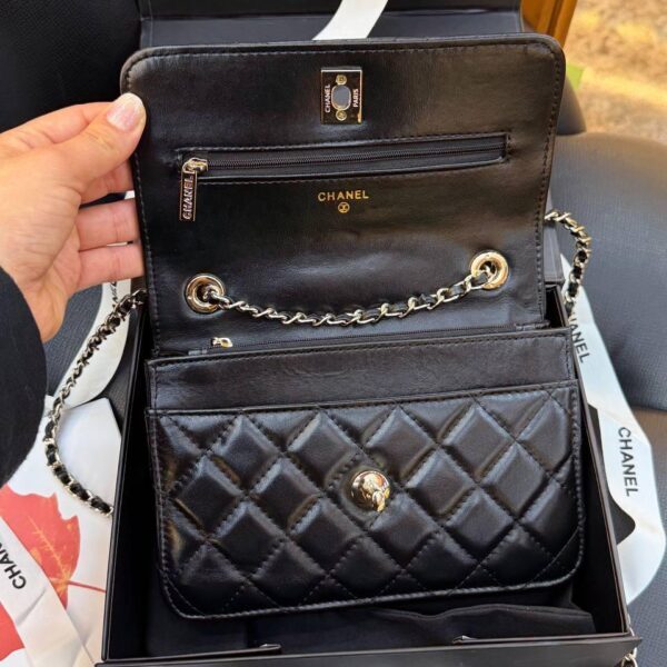 CHANEL Wallet On Chain "Black"