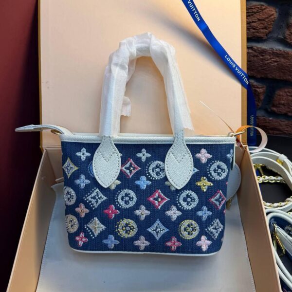 Louis Vuitton Neverfull BB tote bag