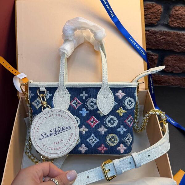 Louis Vuitton Neverfull BB tote bag