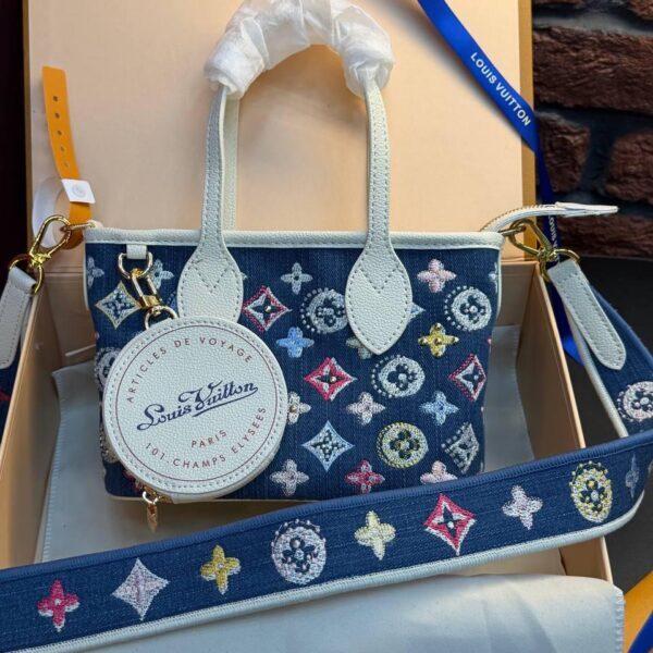 Louis Vuitton Neverfull BB tote bag