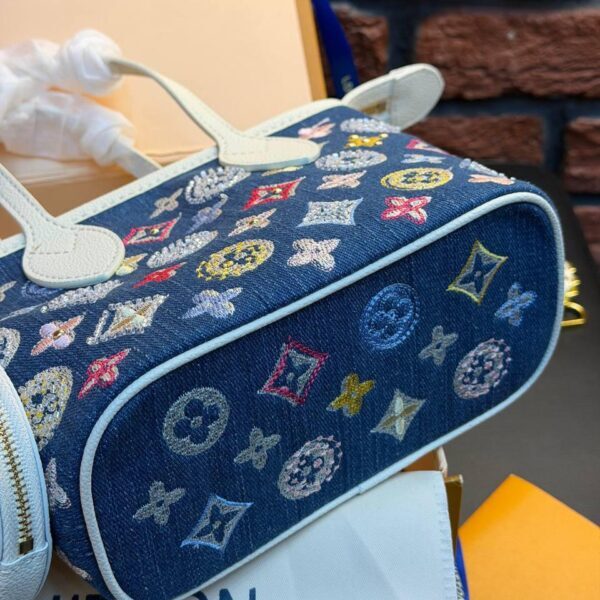 Louis Vuitton Neverfull BB tote bag