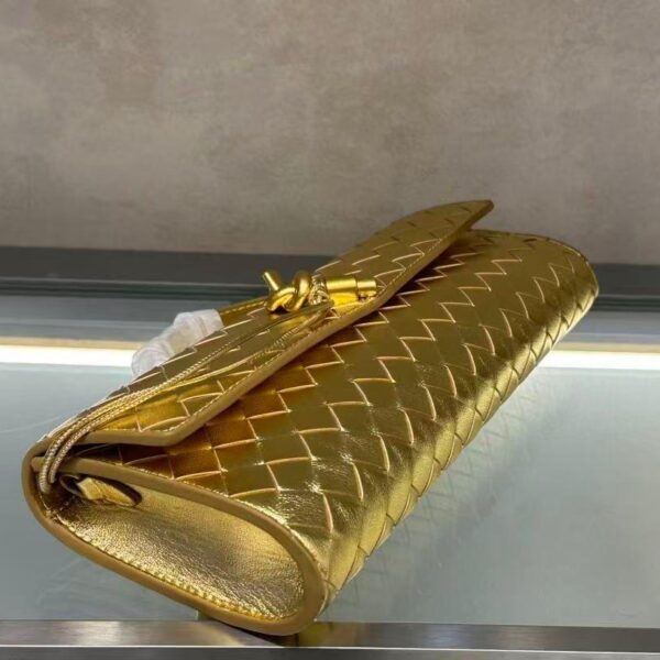 Bottega Veneta Andiamo Clutch "Gold"