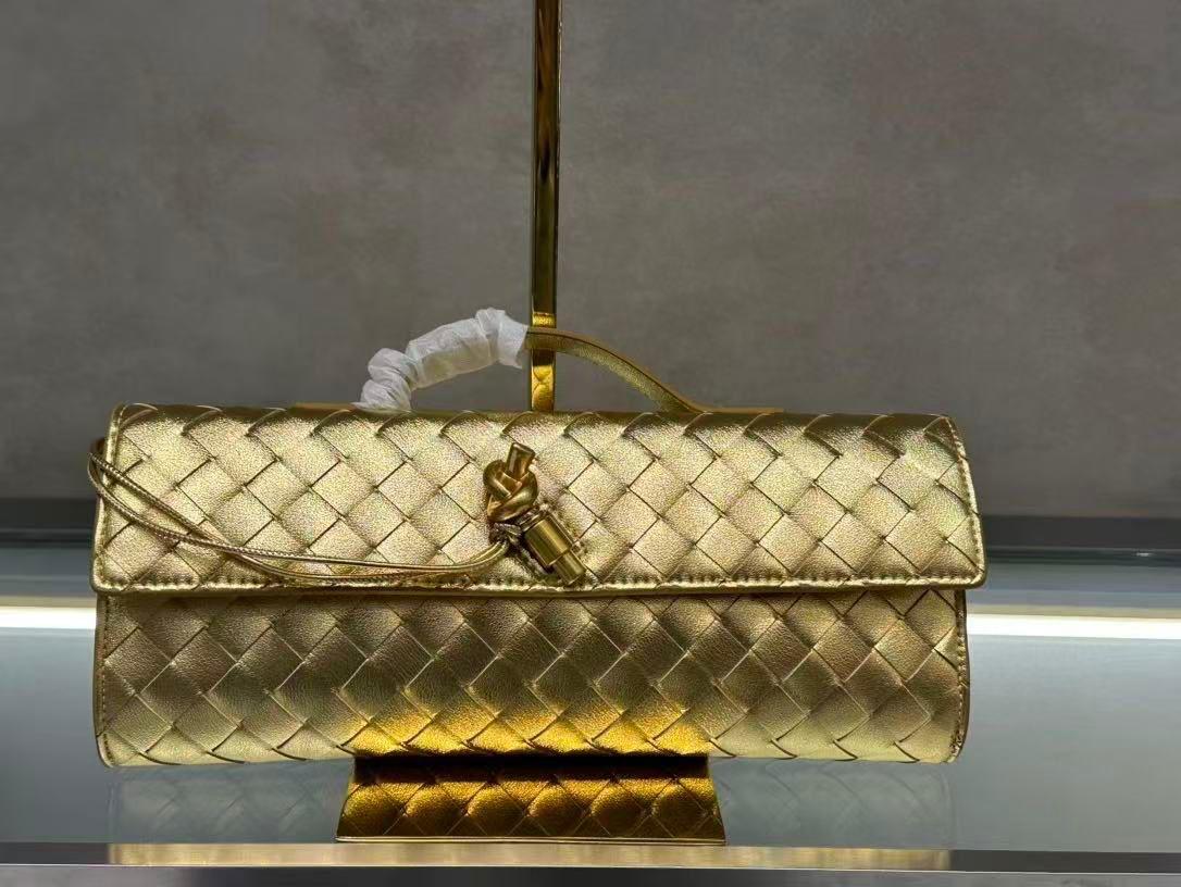 Bottega Veneta Andiamo Clutch "Gold"