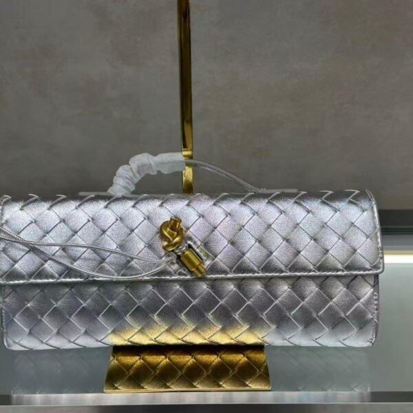 Bottega Veneta Andiamo Clutch "Silver"