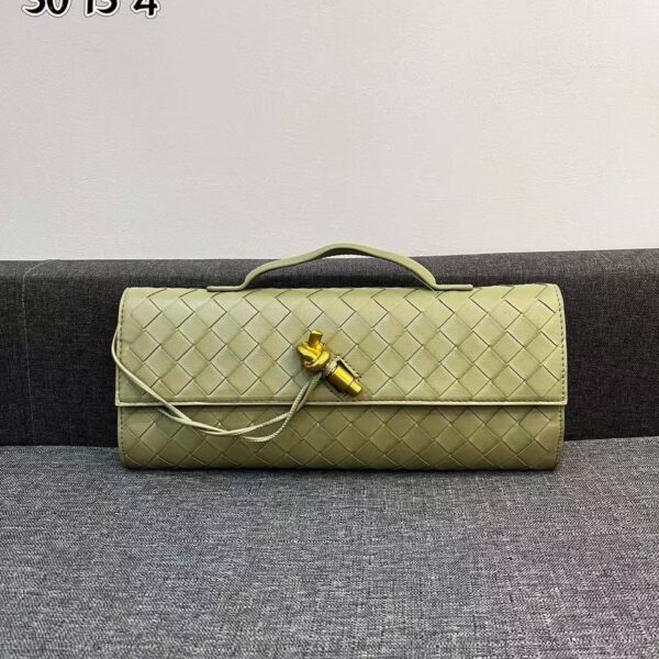 Bottega Veneta Andiamo Clutch "Green"