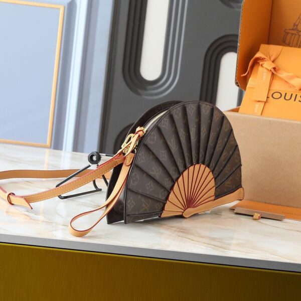 Louis Vuitton Fan Monogram Bag