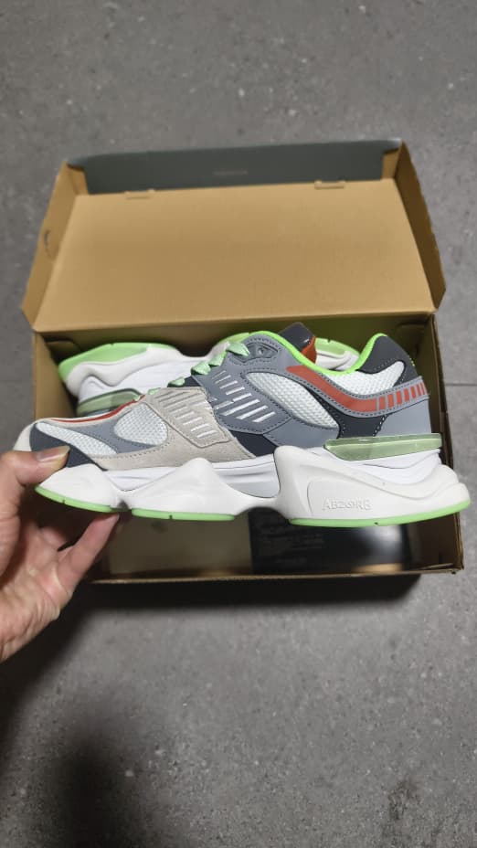 New Balance 9060 "Glow" - Slika 13