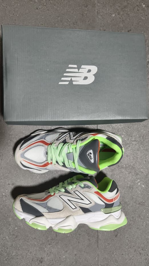 New Balance 9060 "Glow" - Slika 16