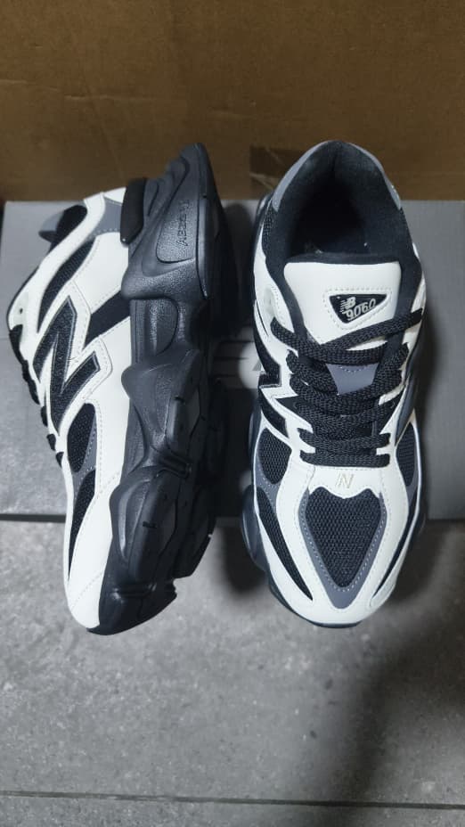 New Balance 9060 "Off White Black" - Slika 4