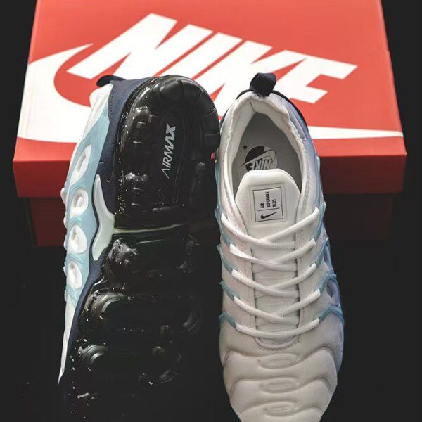 Nike Air VaporMax Plus Blizzard