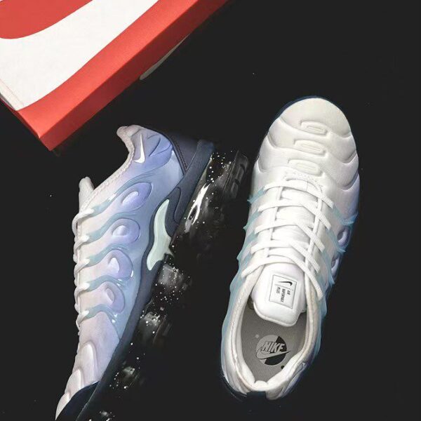 Nike Air VaporMax Plus Blizzard