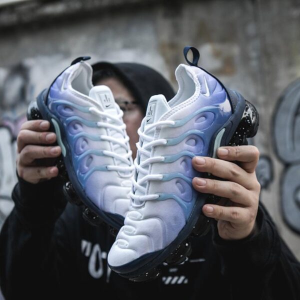 Nike Air VaporMax Plus Blizzard