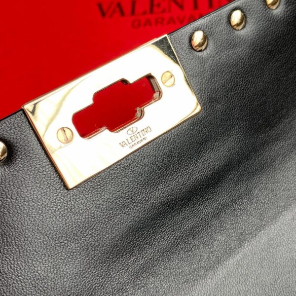 Valentino Garavani Medium Rockstud Spike Shoulder Bag