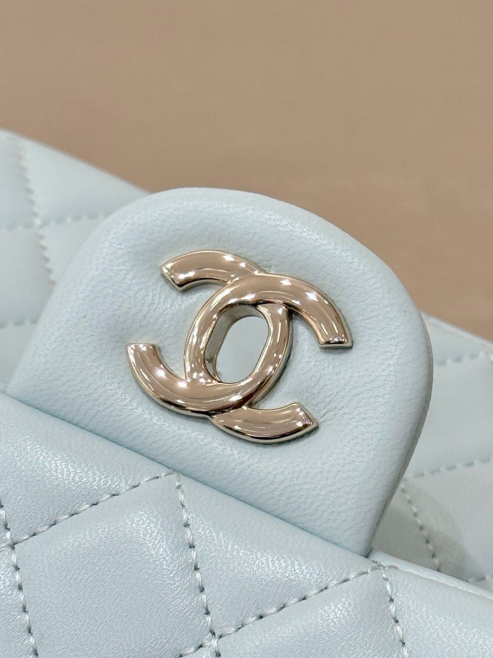 CHANEL Mini Flap Bag Light Blue - Slika 8