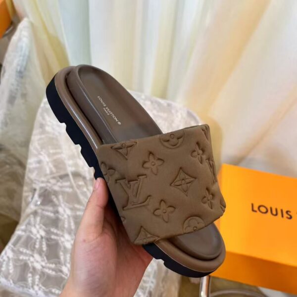 Louis Vuitton Pool Pillow Flat Comfort Mule "Brown"