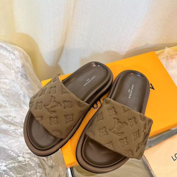 Louis Vuitton Pool Pillow Flat Comfort Mule "Brown"